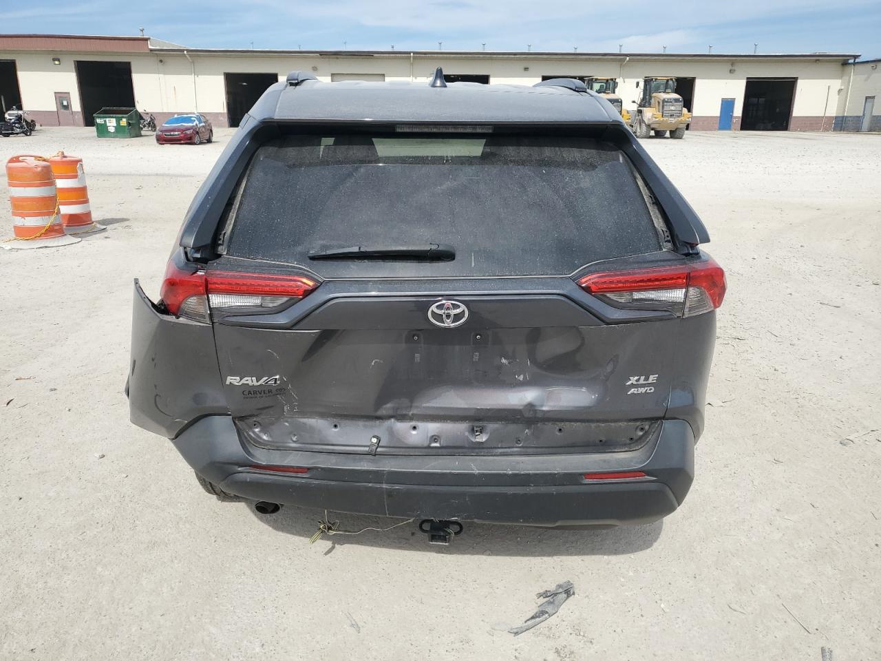 TOYOTA RAV4 XLE