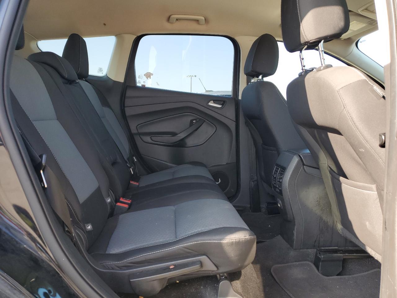 FORD ESCAPE SE