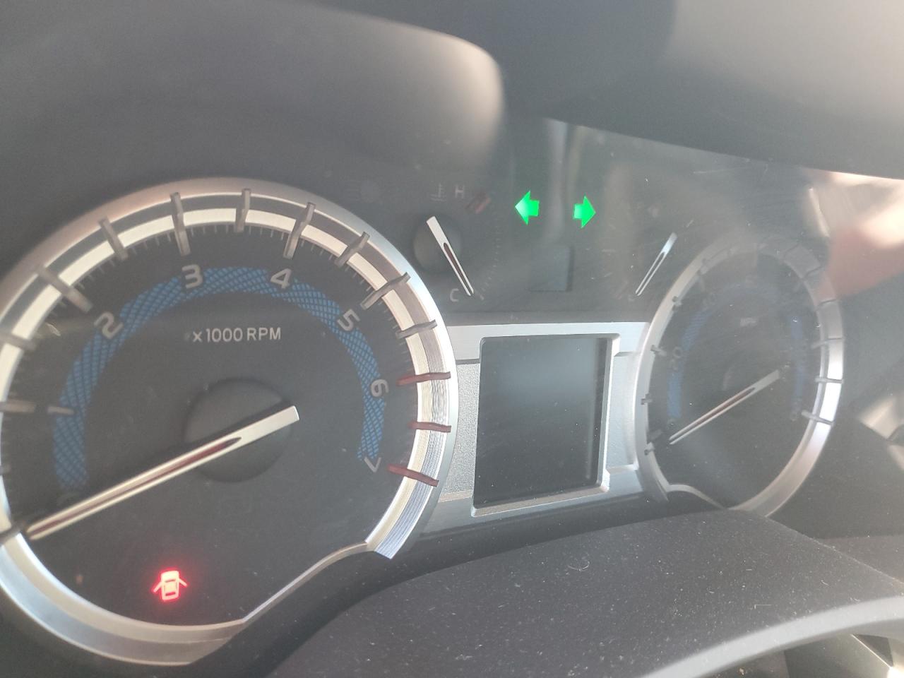 TOYOTA 4RUNNER SR5/SR5 PREMIUM