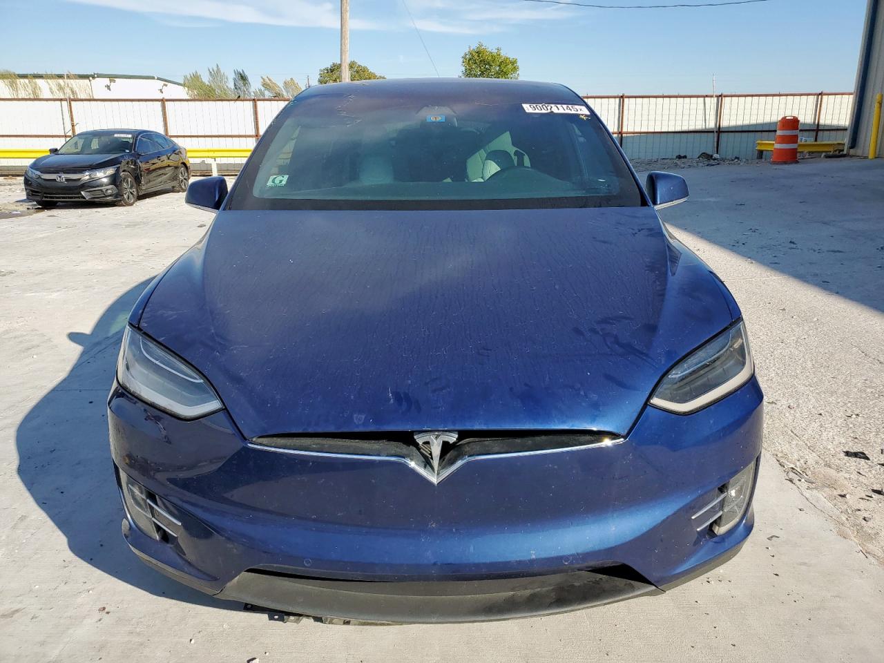 TESLA MODEL X