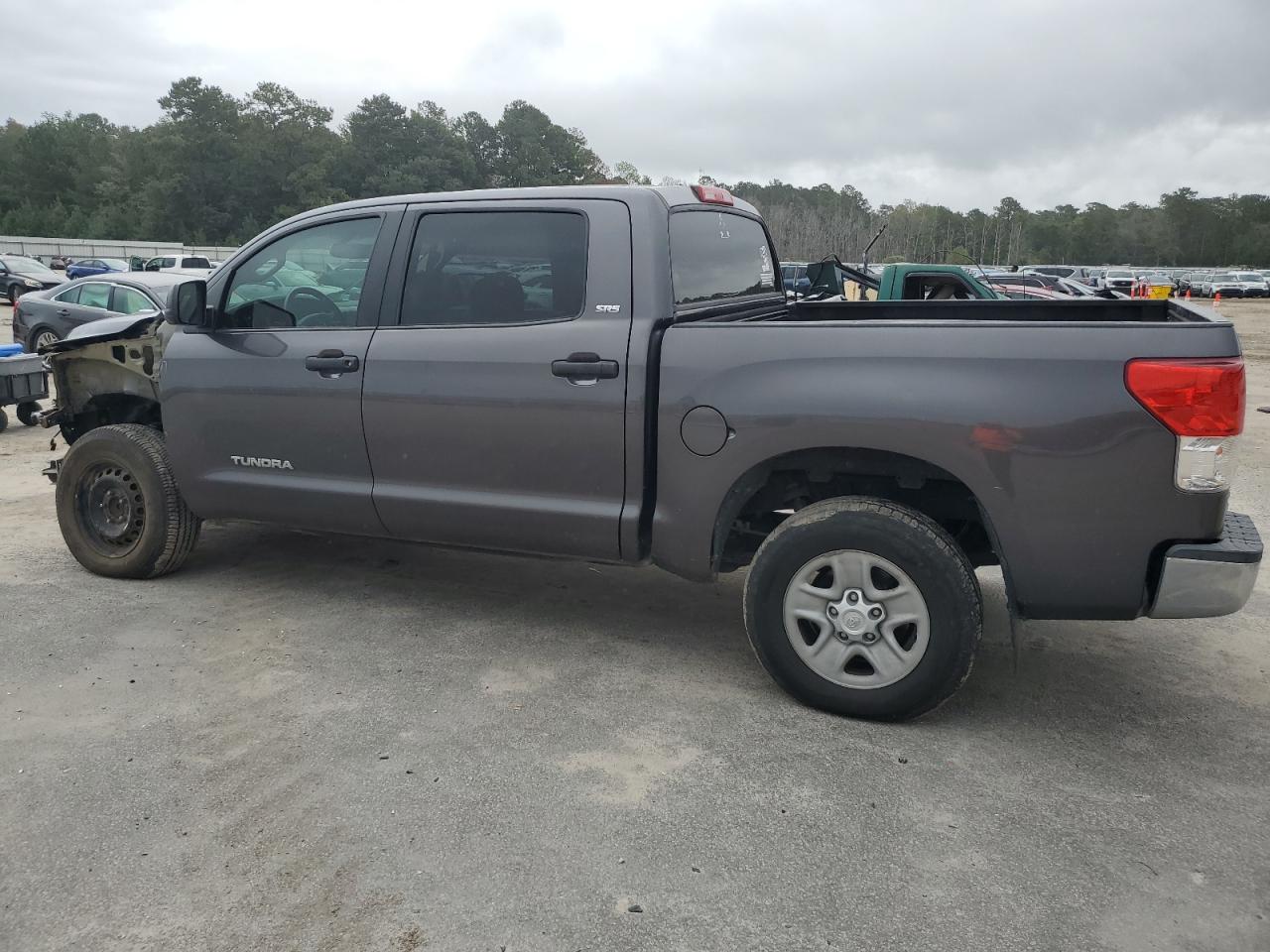 TOYOTA TUNDRA CREWMAX SR5