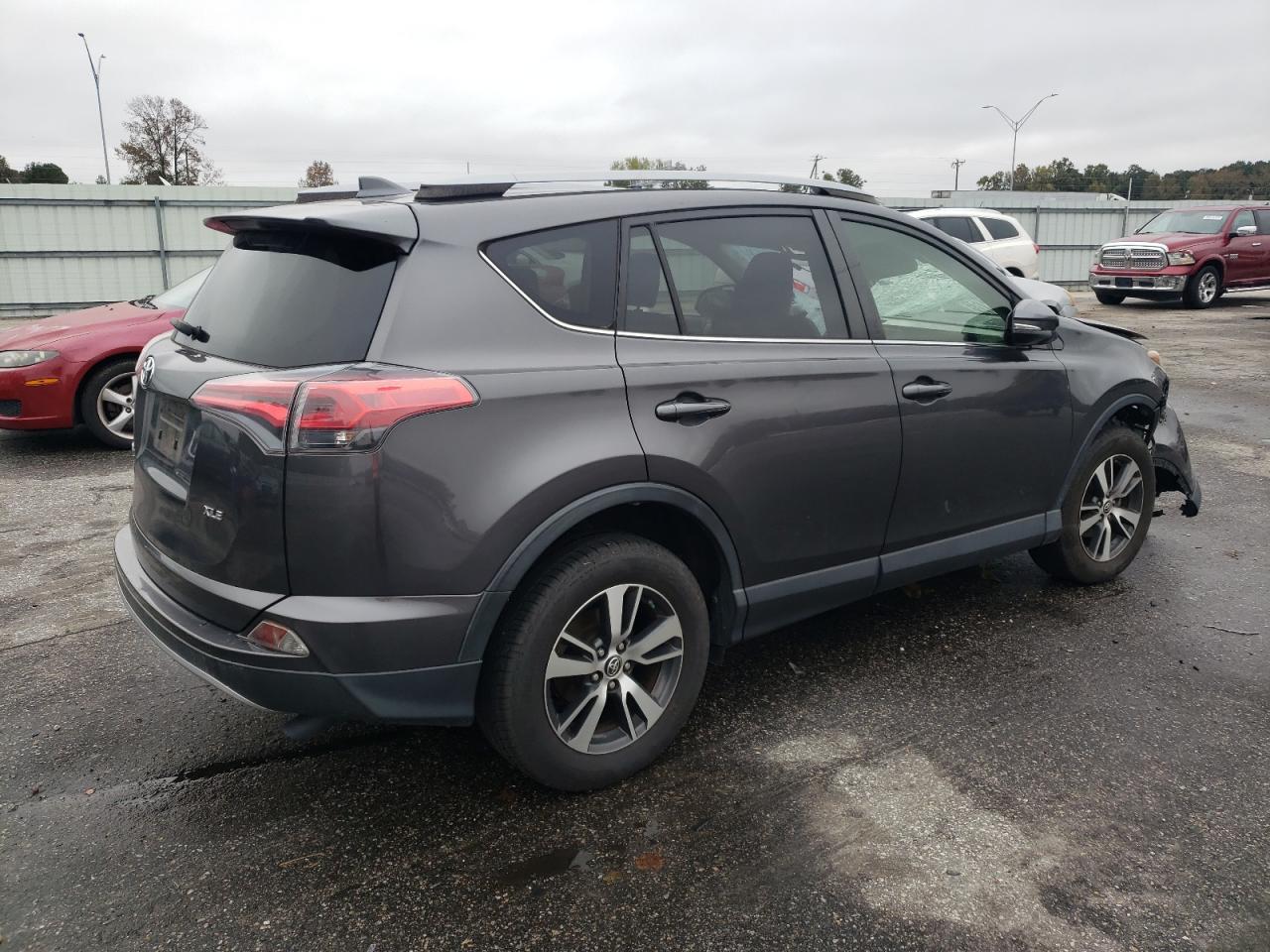 TOYOTA RAV4 XLE