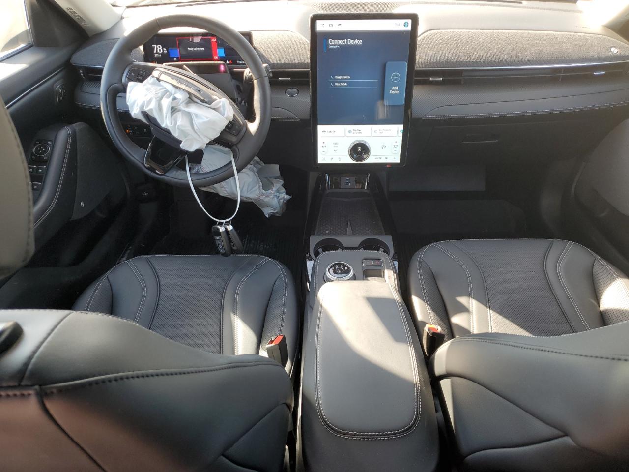 FORD MUSTANG PREMIUM