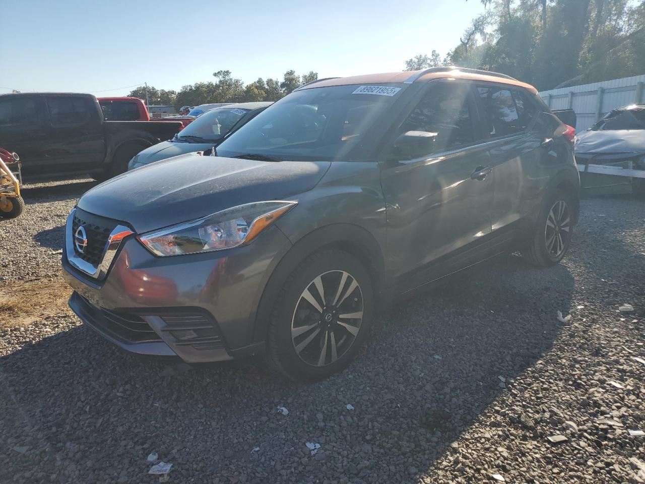 NISSAN KICKS SV