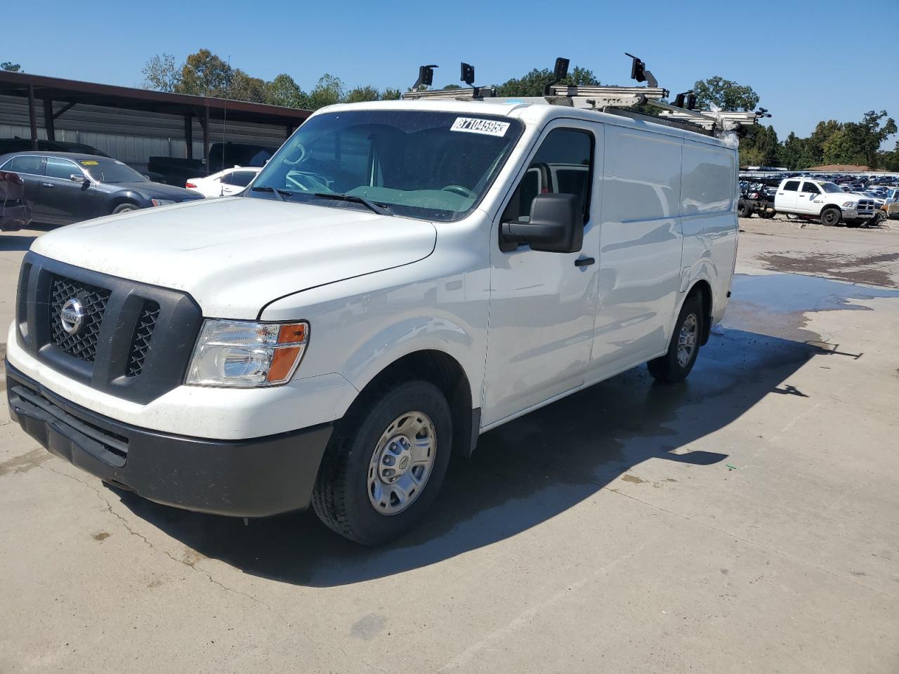 NISSAN NV2500 2500 S