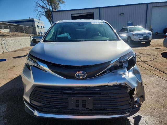 2022 TOYOTA SIENNA LE - 5TDKRKEC0NS107096