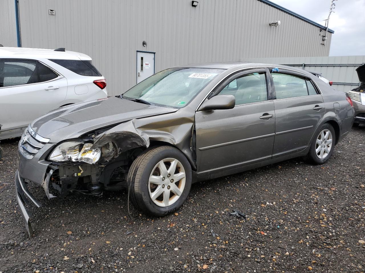 Lot #3291333190 2005 TOYOTA AVALON XL