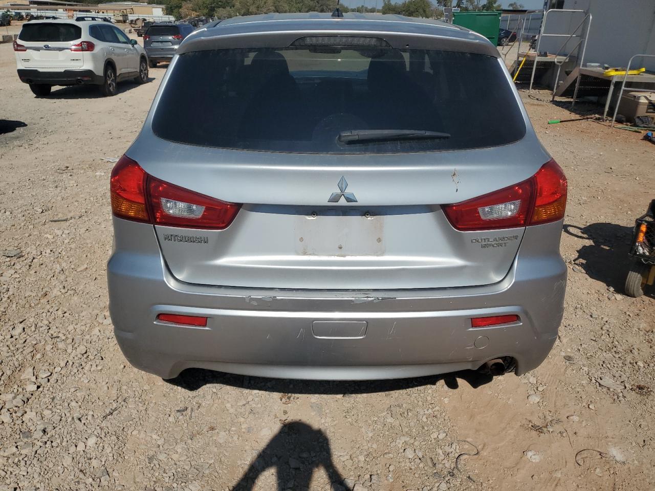 MITSUBISHI OUTLANDER ES