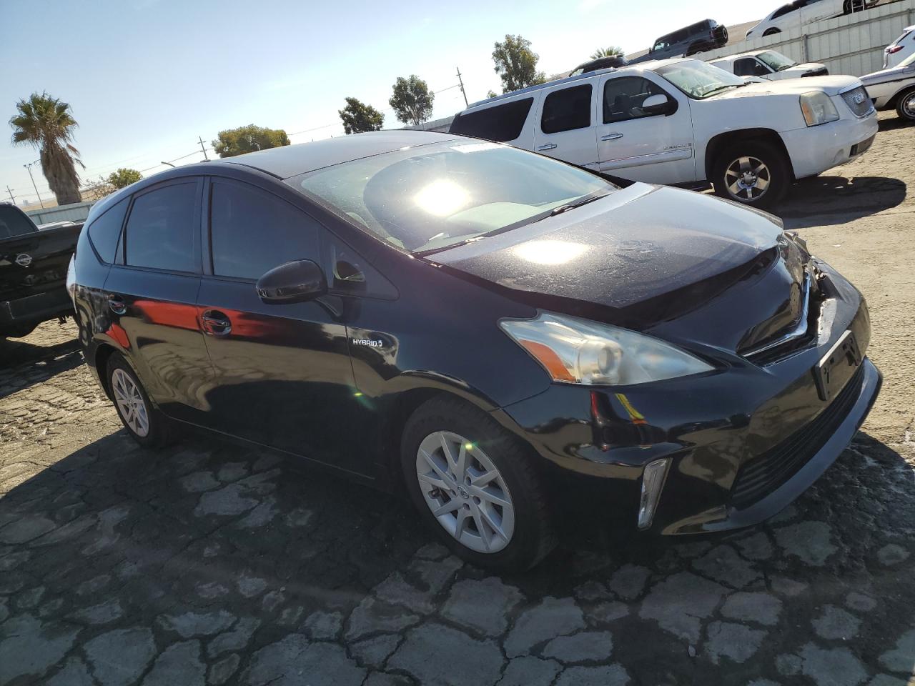 TOYOTA PRIUS V