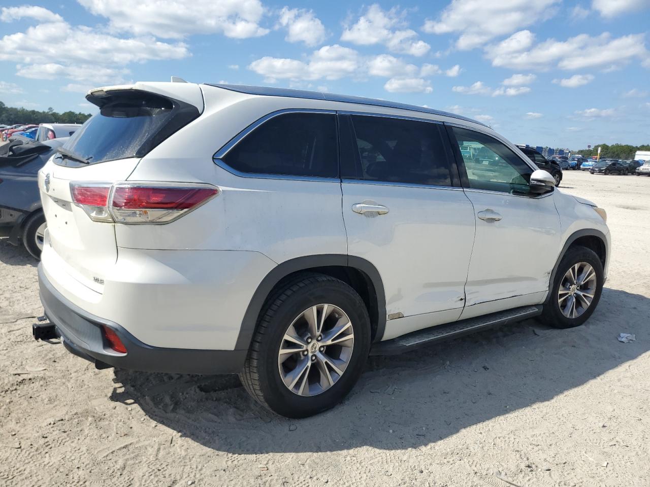 TOYOTA HIGHLANDER XLE