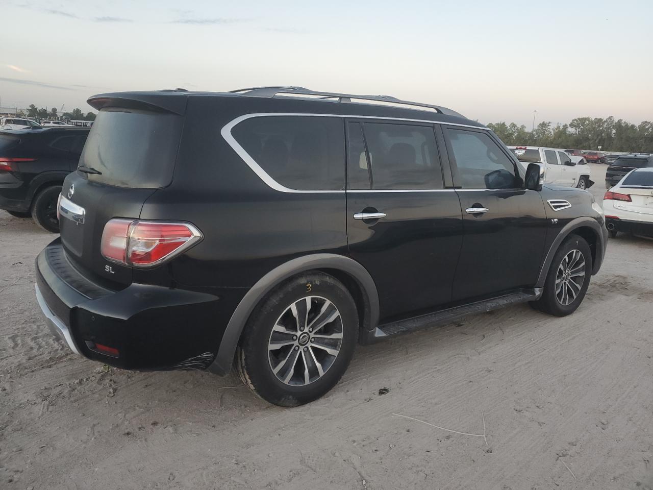NISSAN ARMADA SV