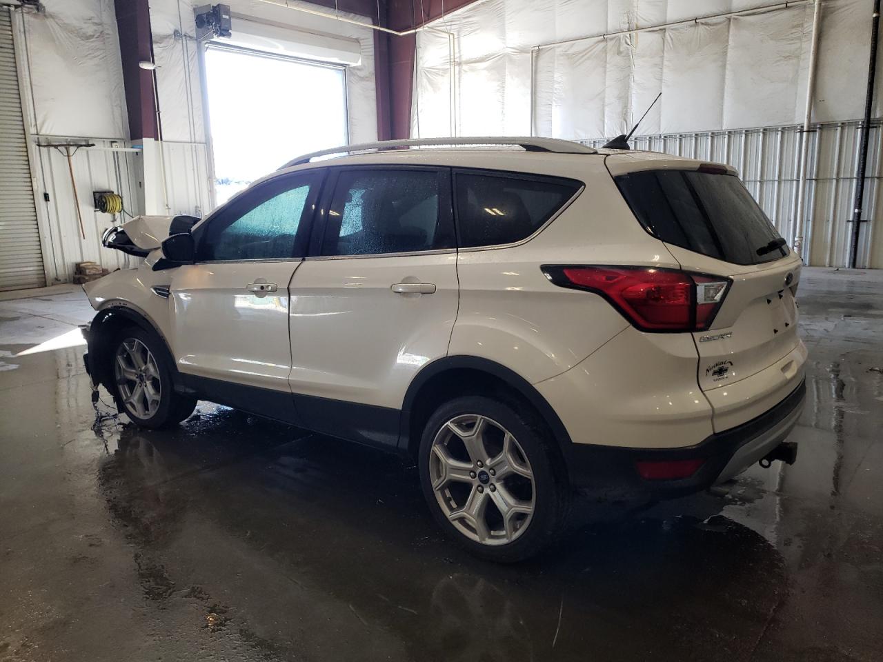 FORD ESCAPE TITANIUM