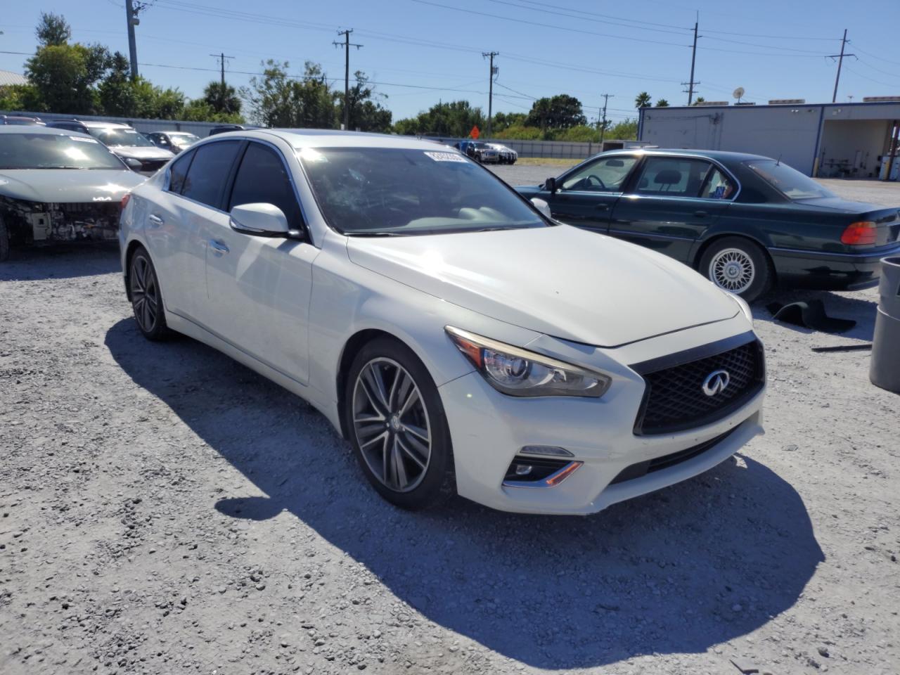 INFINITI Q50 BASE