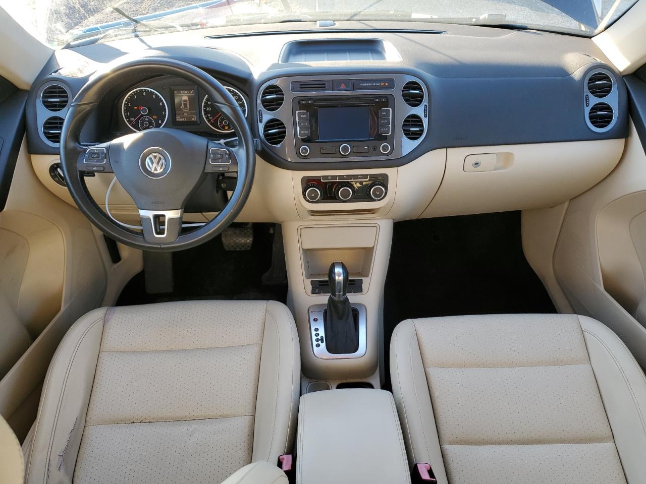 VOLKSWAGEN TIGUAN S
