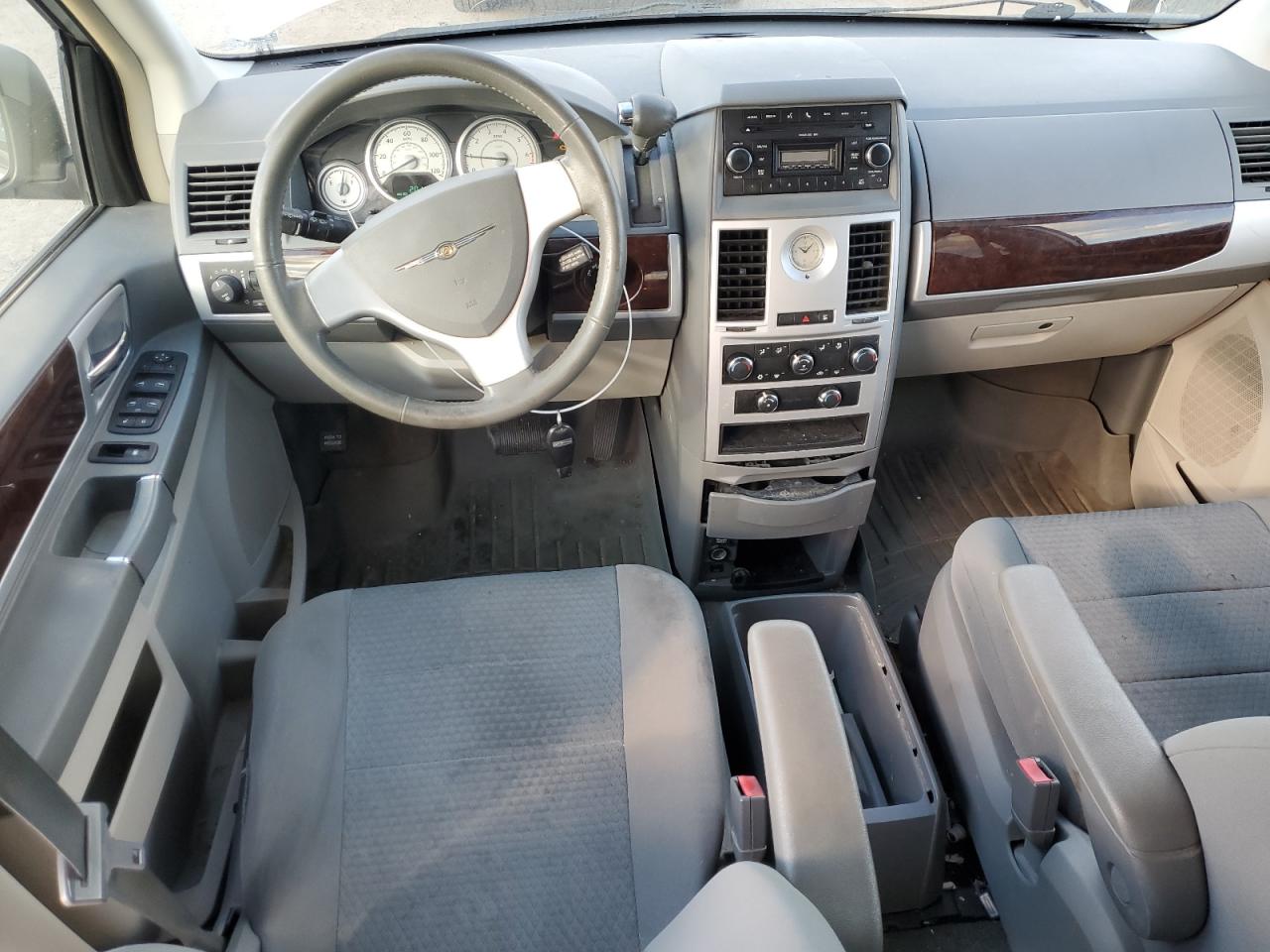 CHRYSLER TOWN & COUNTRY TOURING