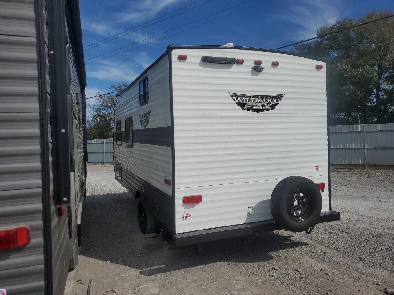 Lot #3271619335 2024 WILDWOOD FIFTH WHEE