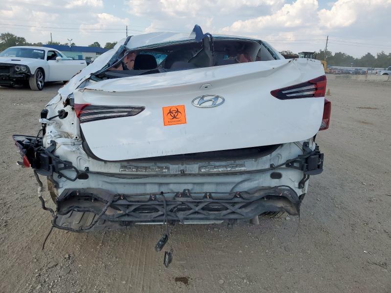 2019 HYUNDAI ELANTRA SE - 5NPD84LF9KH468364