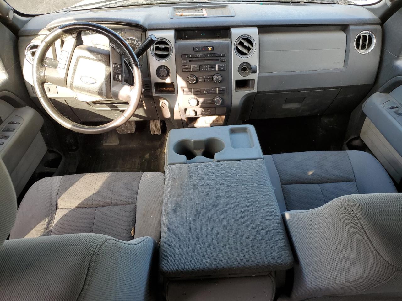 FORD F-150 SUPER CAB