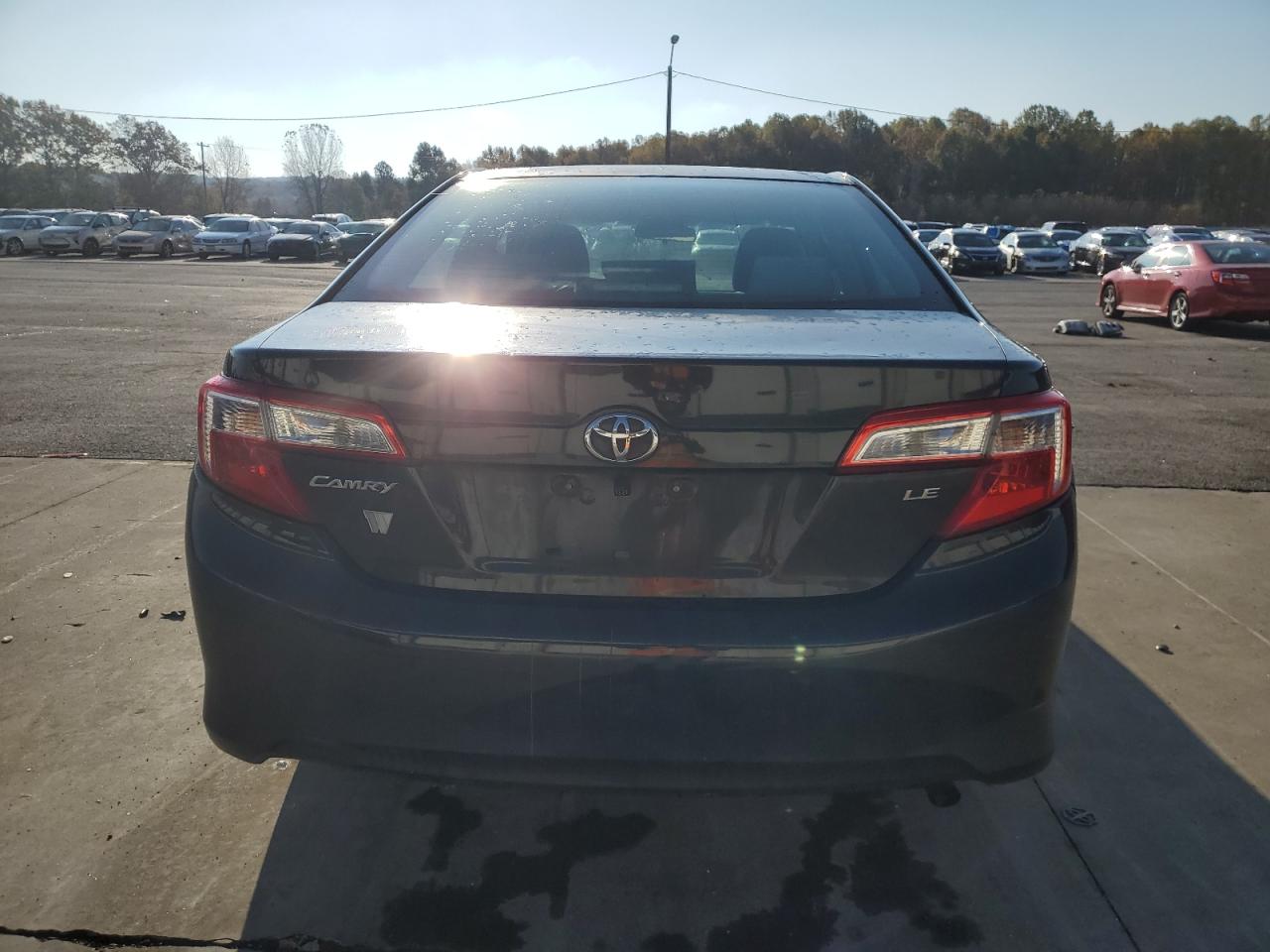 TOYOTA CAMRY BASE
