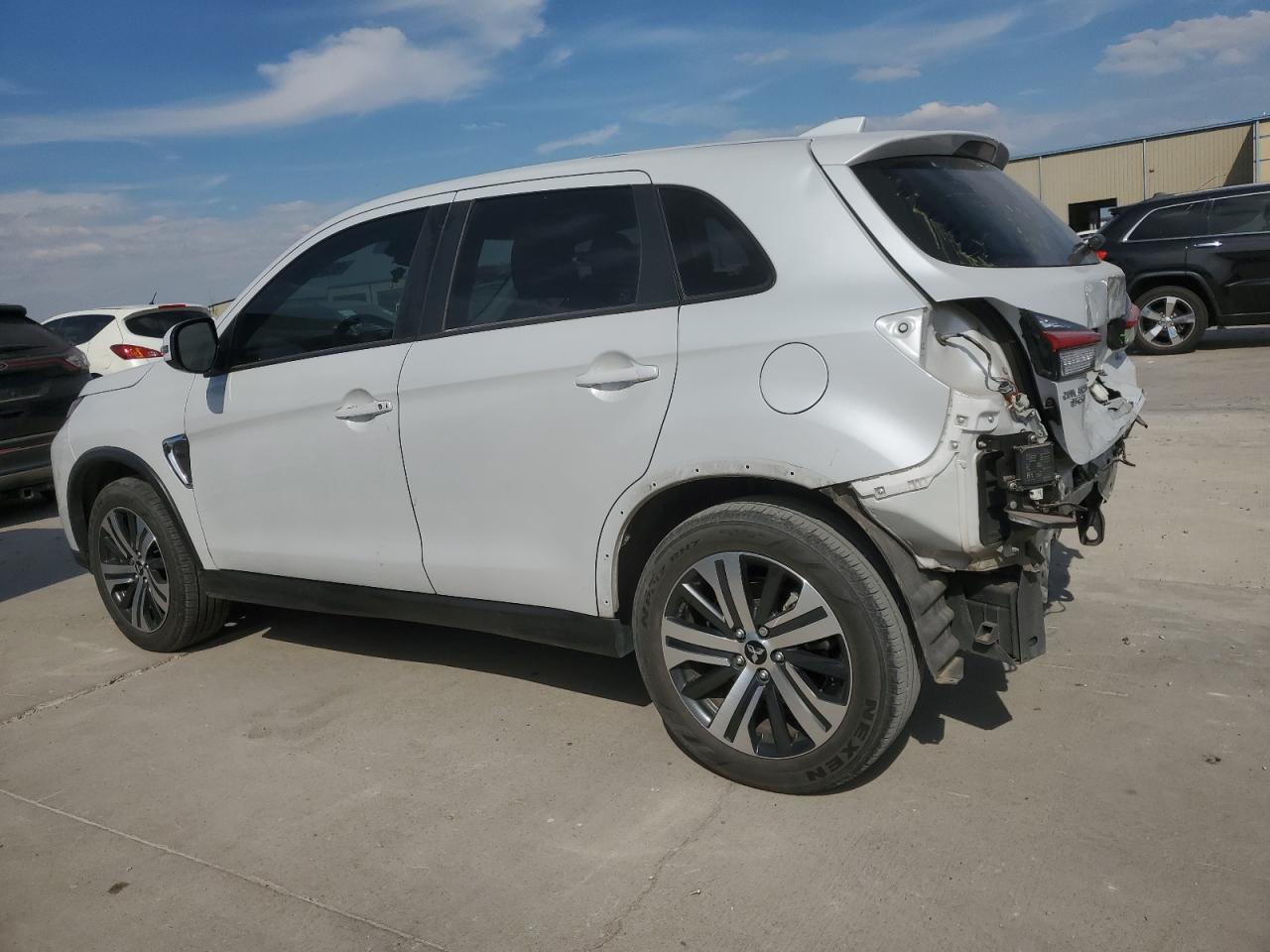 MITSUBISHI OUTLANDER S/SE
