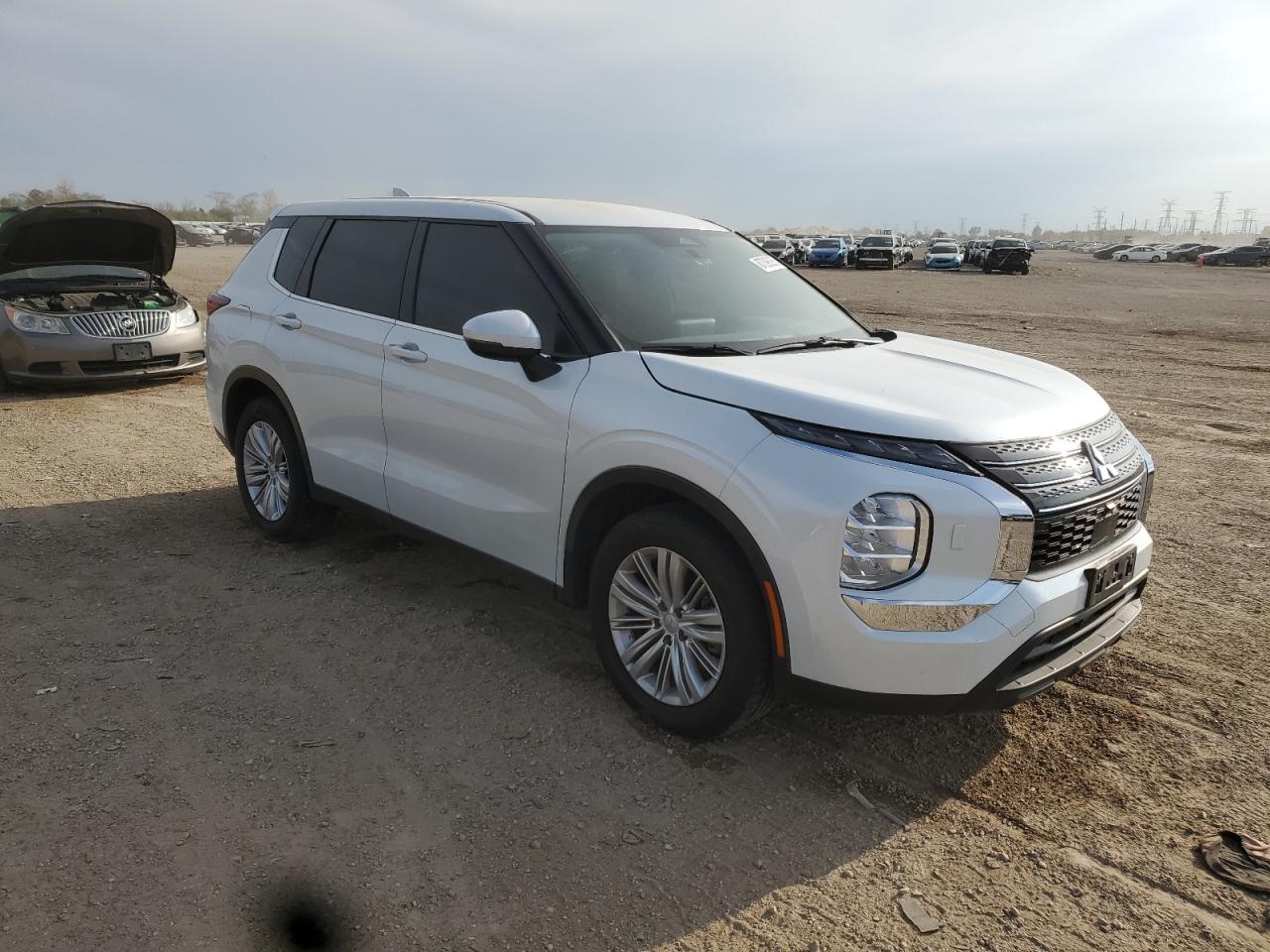 MITSUBISHI OUTLANDER ES