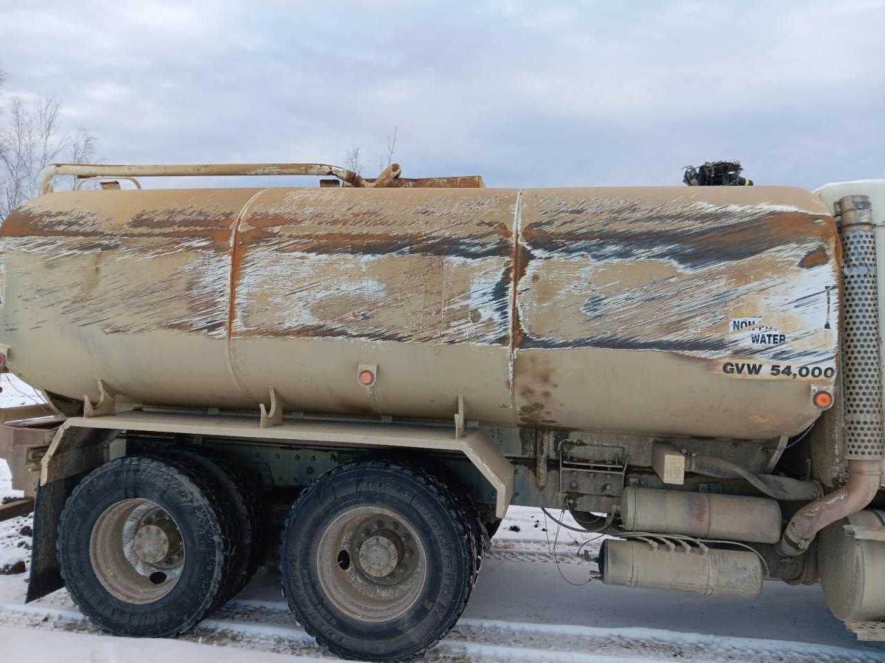 Lot #3297449197 2007 KENWORTH T300