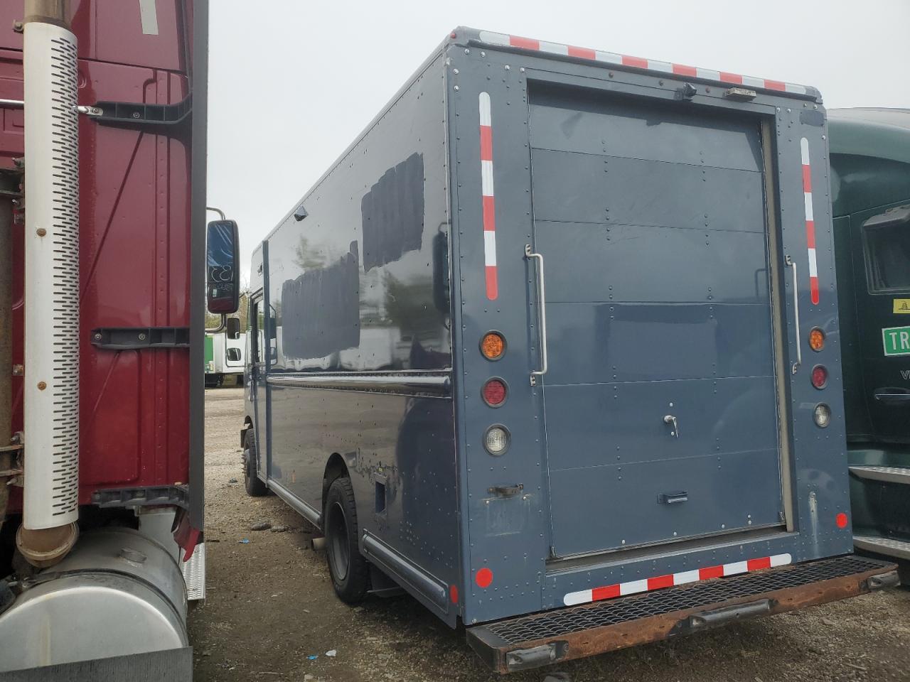 Lot #3302654004 2020 FORD F59