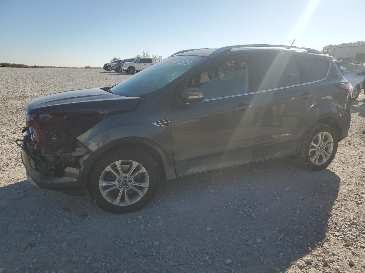 FORD ESCAPE TITANIUM