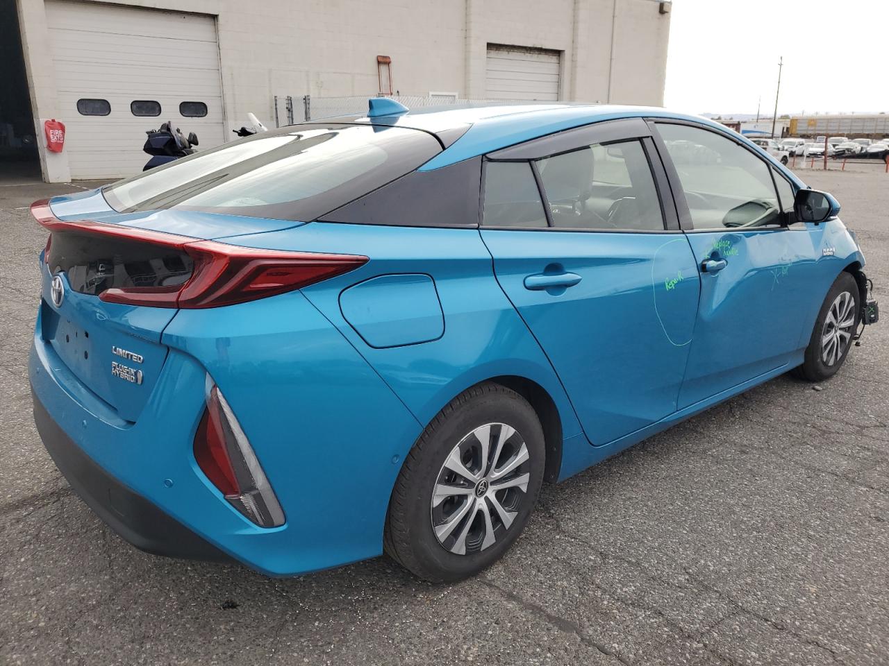 TOYOTA PRIUS PRIME LE