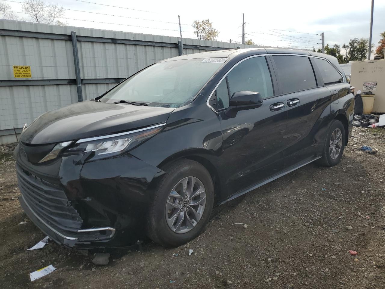 TOYOTA SIENNA XLE
