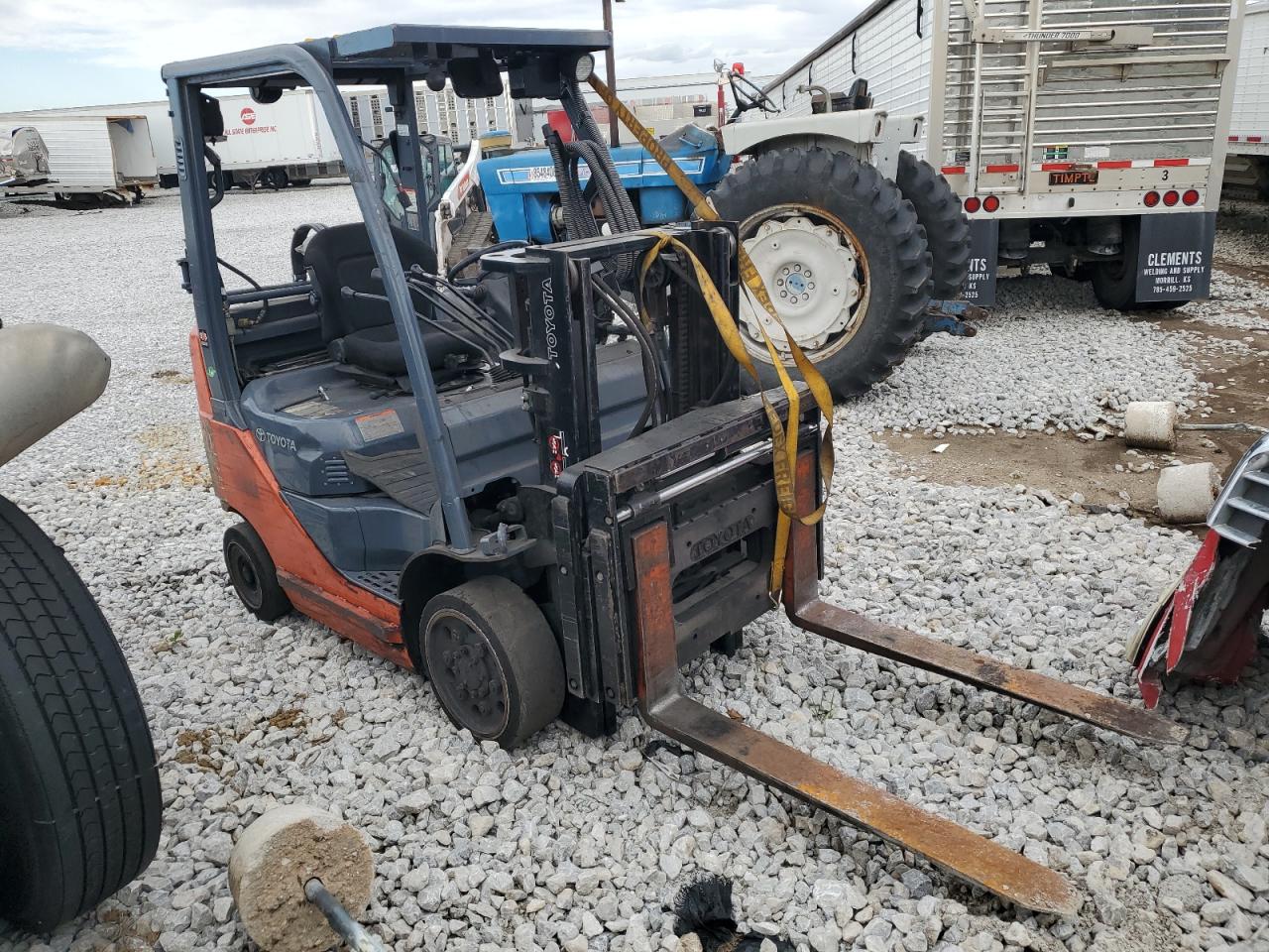 Lot #3281469004 2018 TOYT FORKLIFT