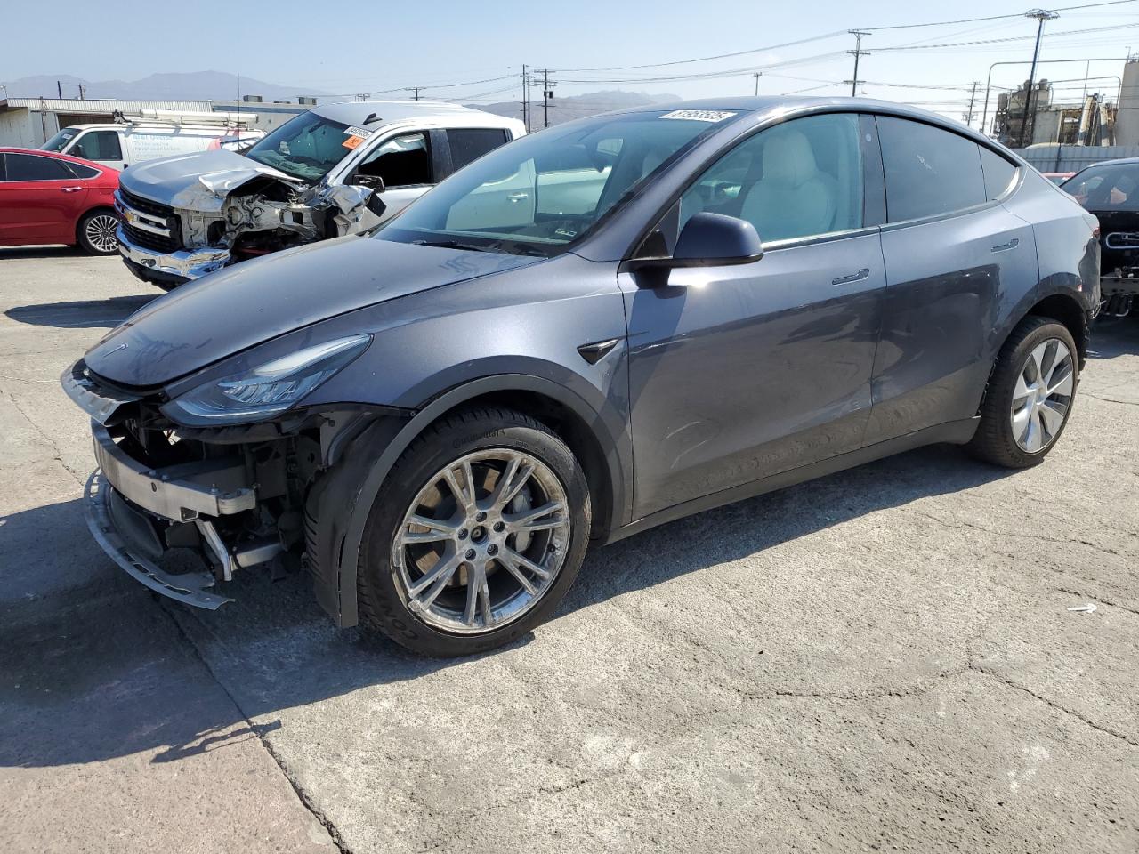 TESLA MODEL Y