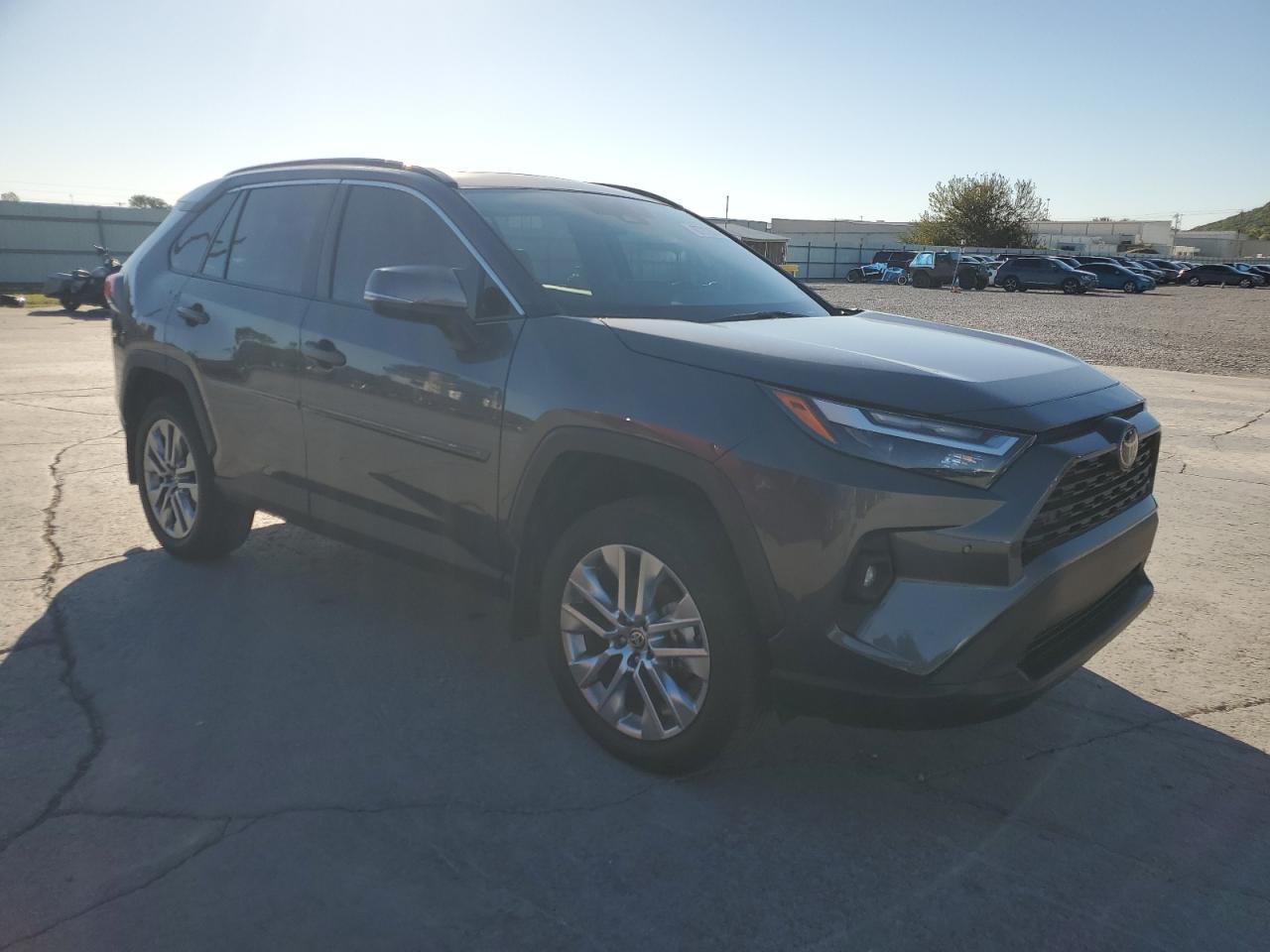 TOYOTA RAV4 XLE PREMIUM