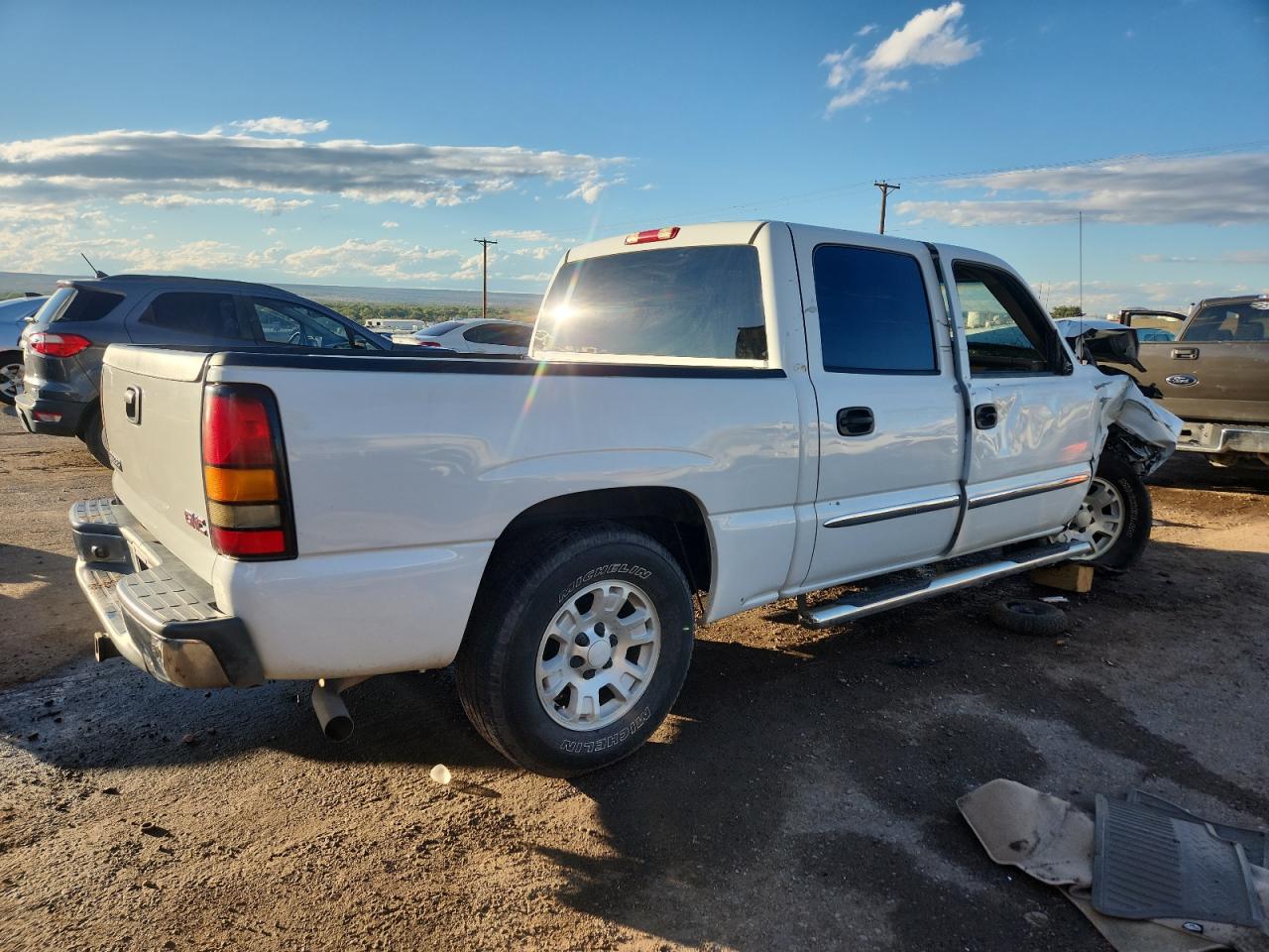 Lot #3279692924 2005 GMC NEW SIERRA