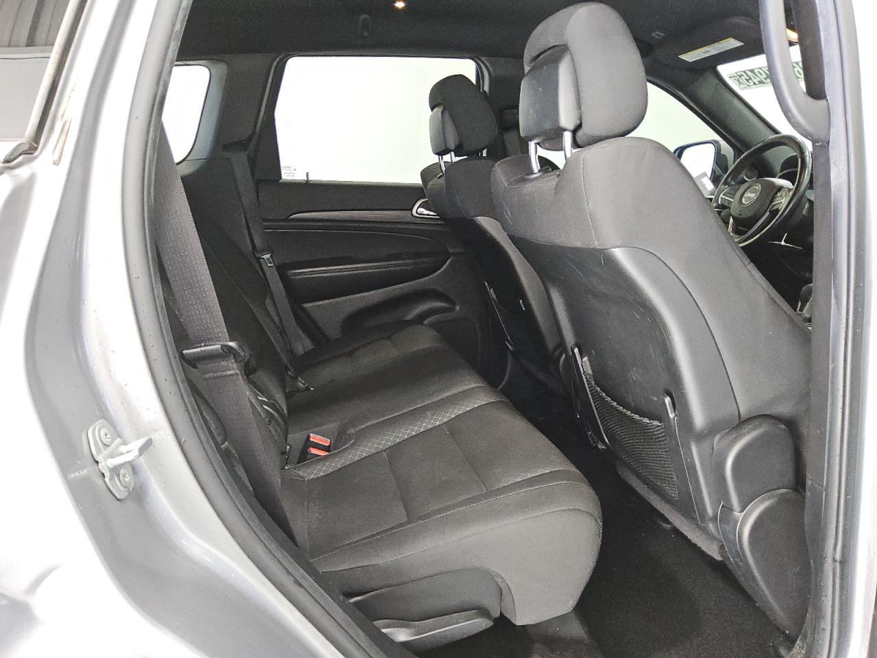 JEEP GRAND CHEROKEE LAREDO