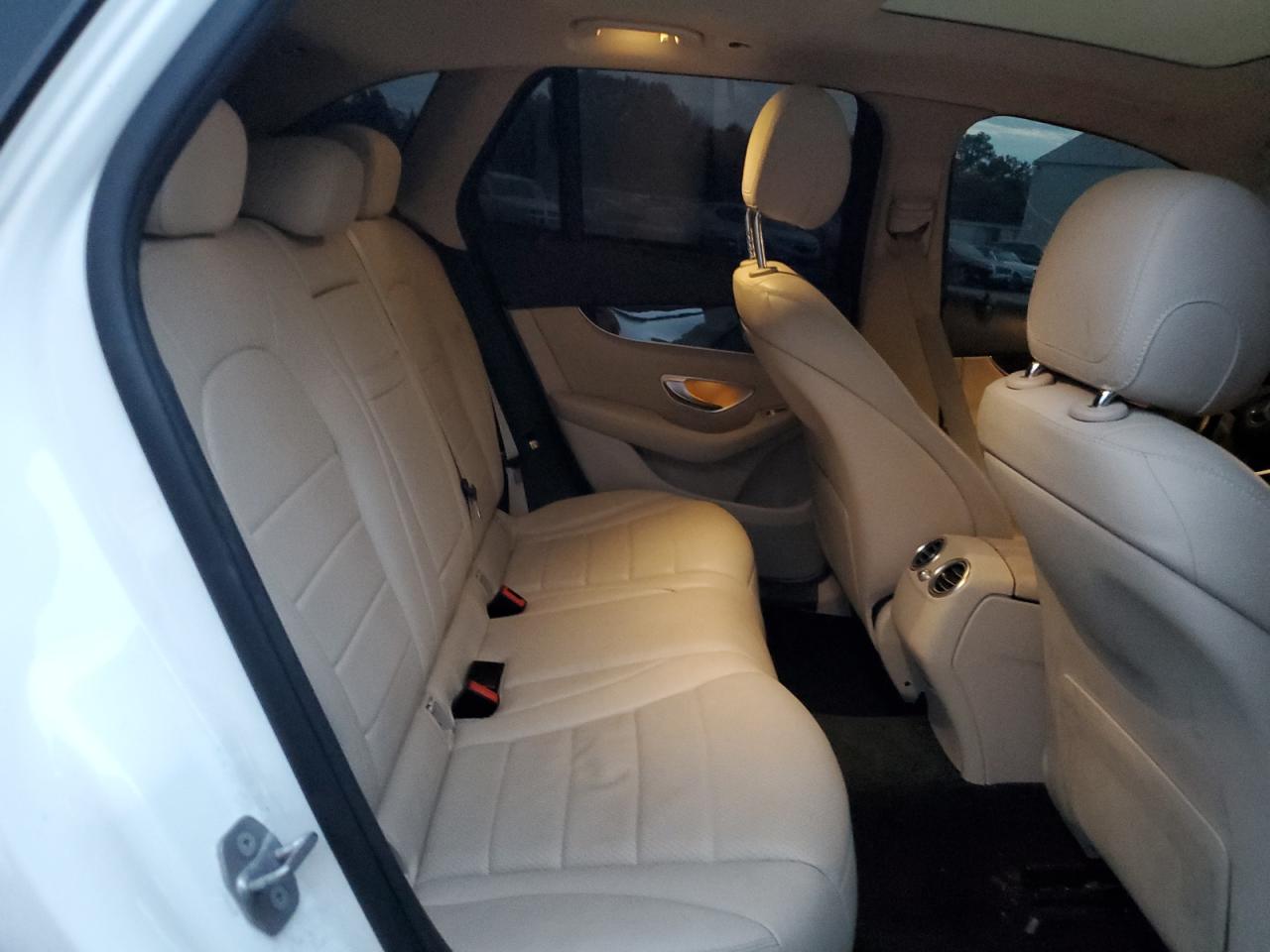 MERCEDES-BENZ GLC-CLASS 300 4MATIC