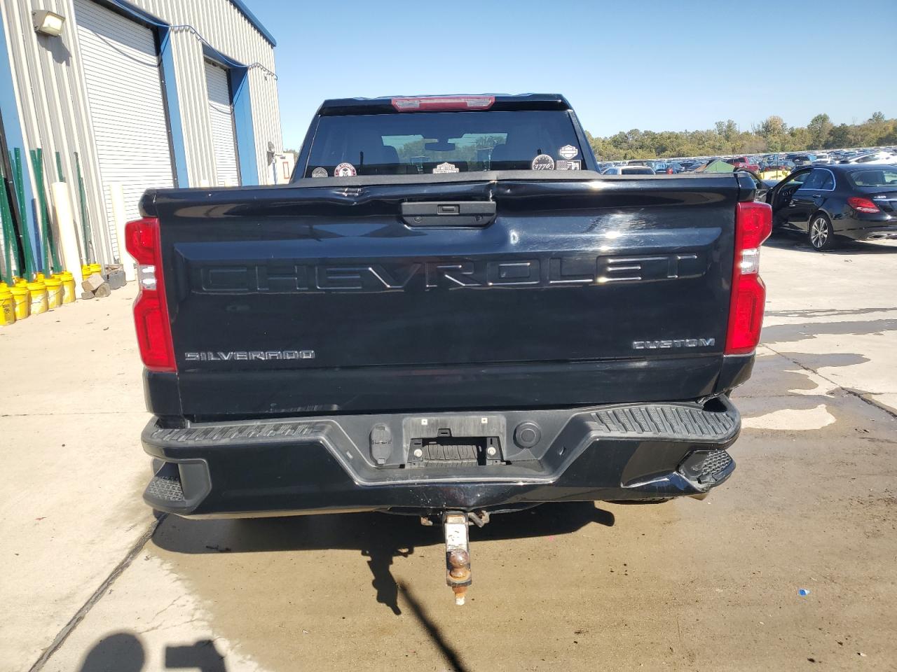 CHEVROLET SILVERADO C1500 CUSTOM