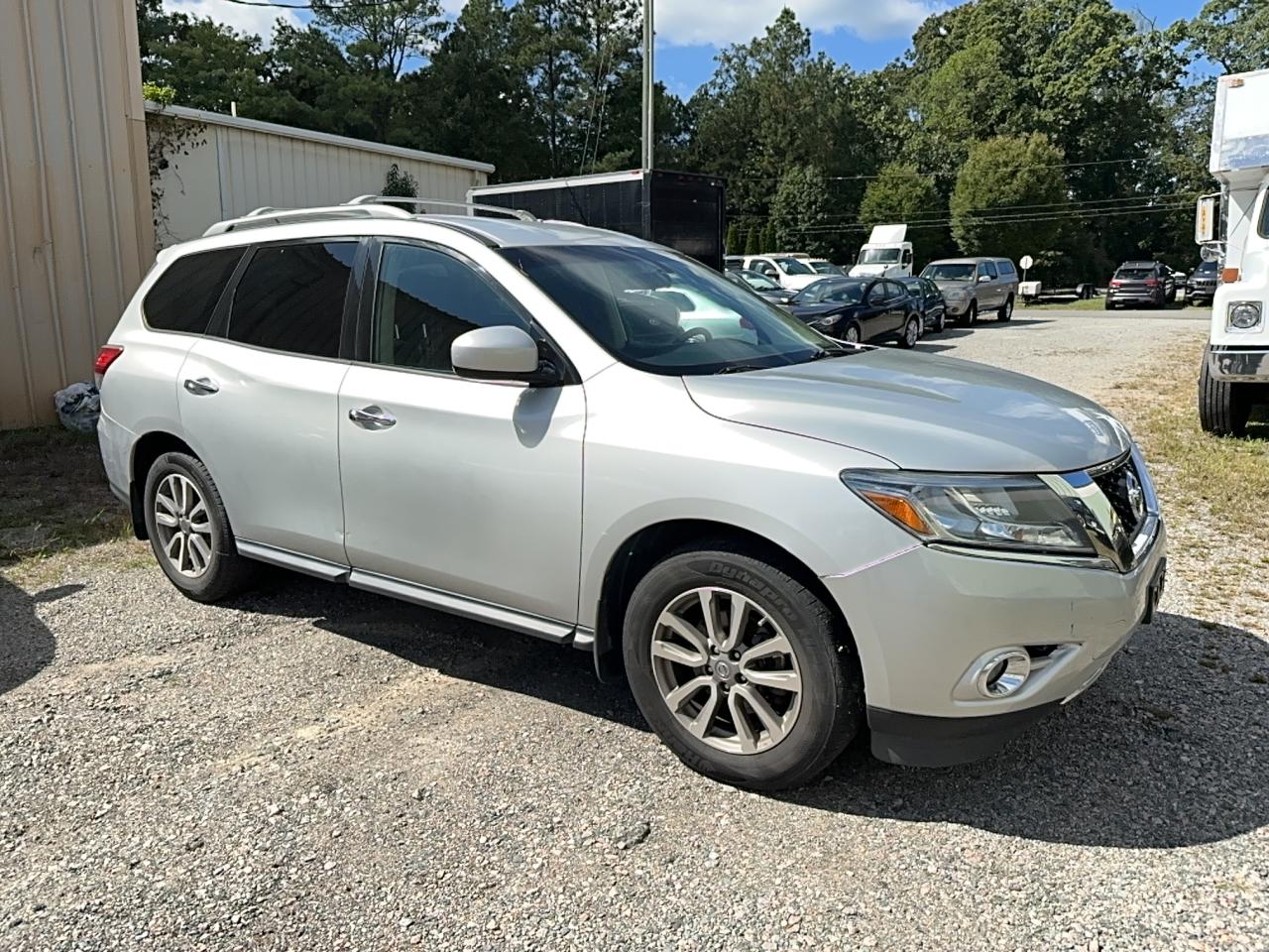NISSAN PATHFINDER S