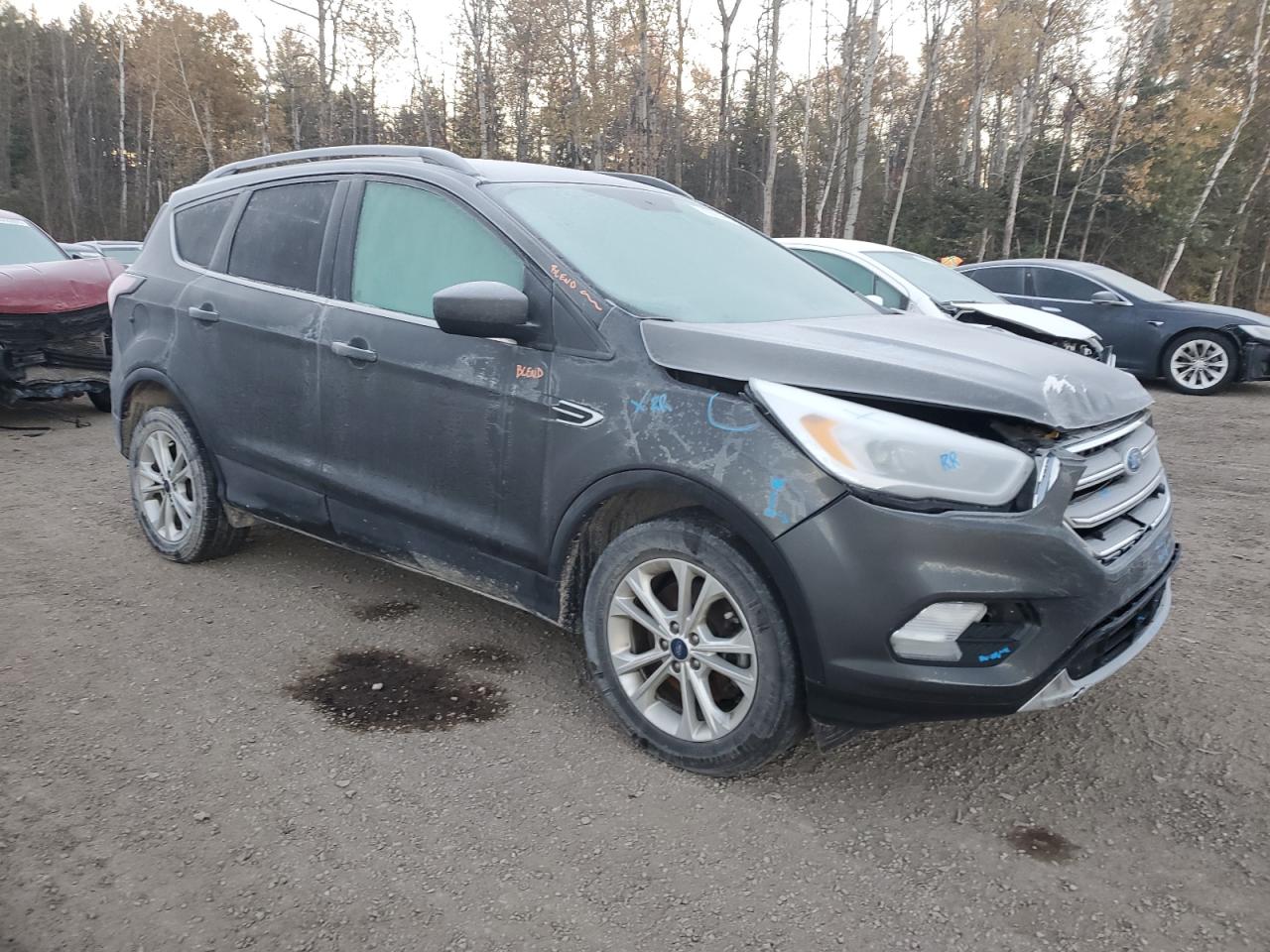 FORD ESCAPE SE