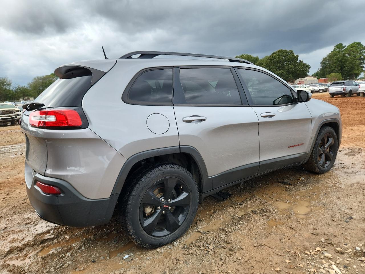 JEEP GRAND CHEROKEE LATITUDE