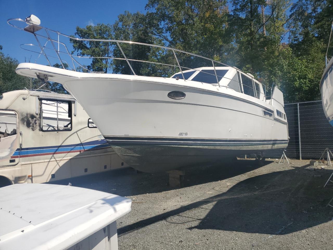 Lot #3285704671 1998 CARVER YACHTS BOAT
