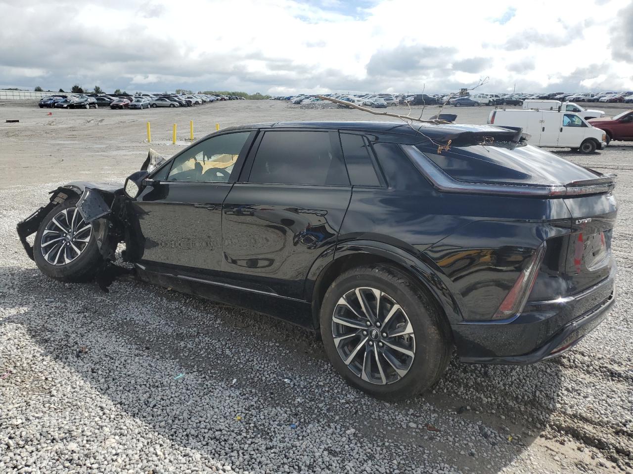 CADILLAC LYRIQ SPORT