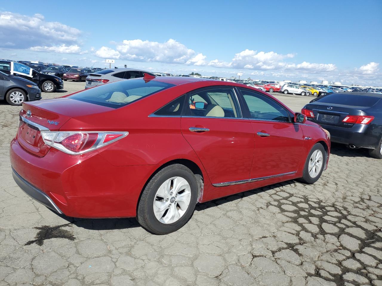 HYUNDAI SONATA HYBRID