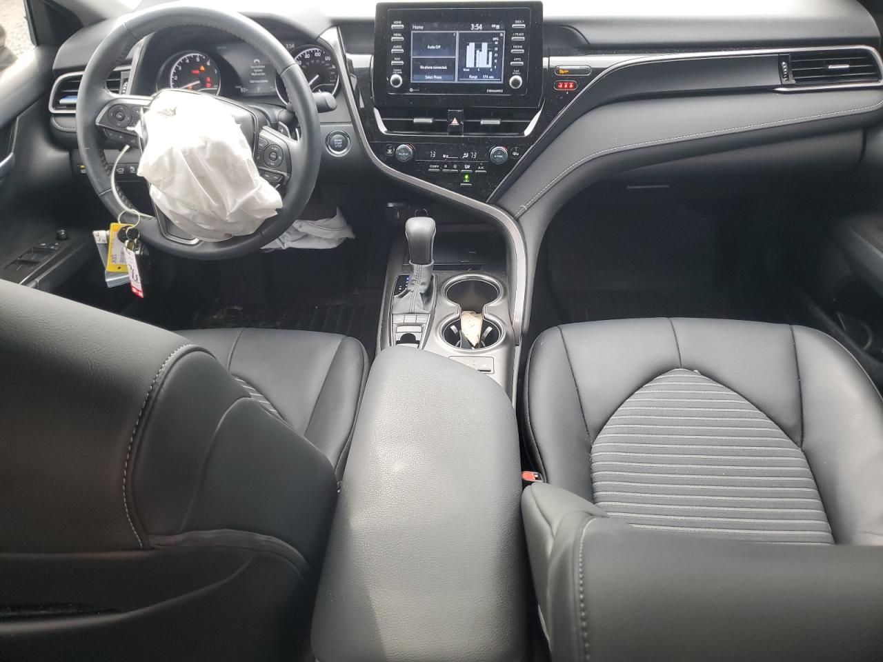 TOYOTA CAMRY SE NIGHT SHADE