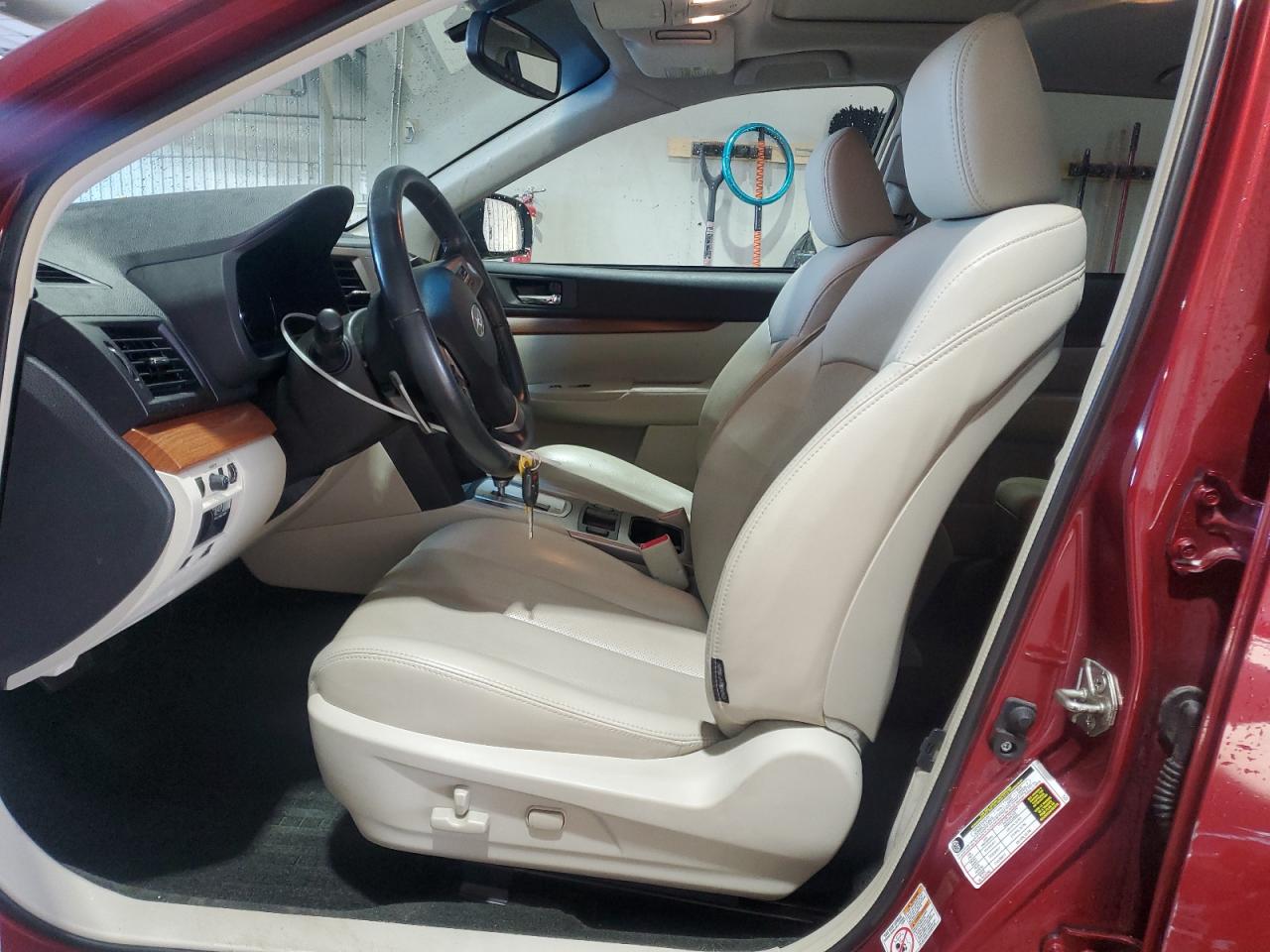 Lot #3315961115 2014 SUBARU OUTBACK 2.