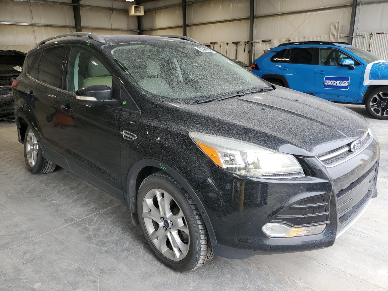 FORD ESCAPE TITANIUM