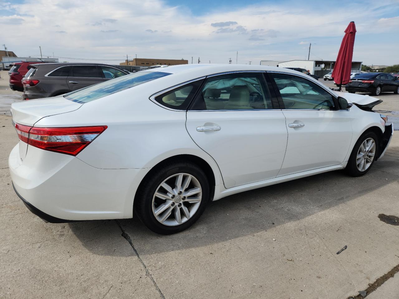TOYOTA AVALON XLE