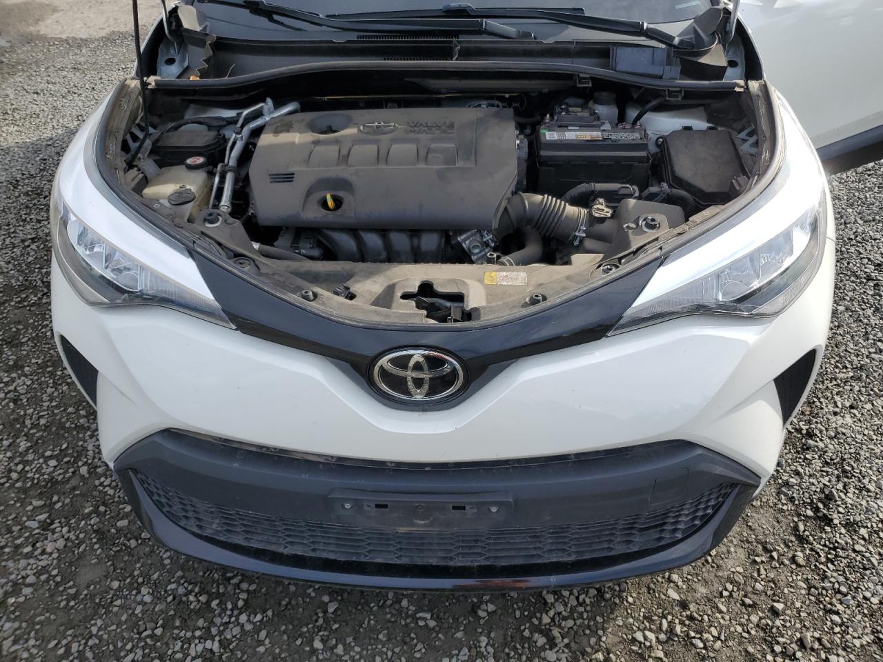TOYOTA C-HR XLE