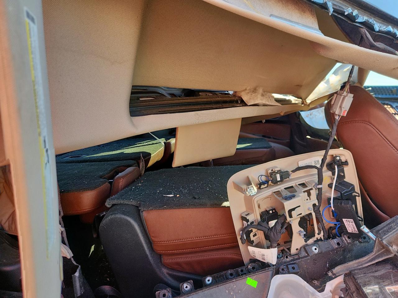 CADILLAC ESCALADE ESV LUXURY