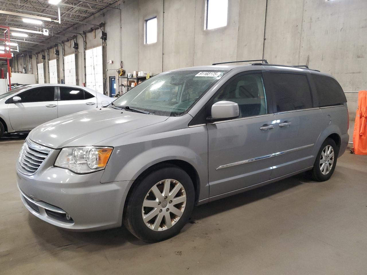CHRYSLER TOWN & COUNTRY TOURING